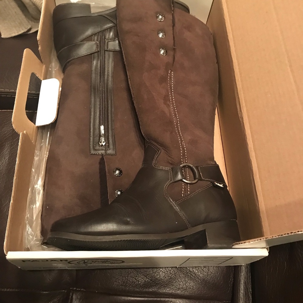 PAJAR Elegant Nappa Choco womens boot size 8 worn once!